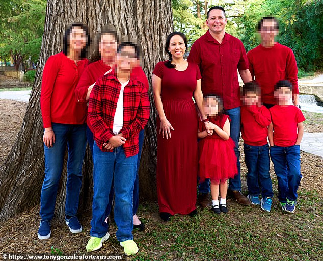 Lea el explosivo texto en el que una asistente casada del Congreso admite su aventura… Los conocedores revelan sus citas secretas en la cabaña antes de que ella muriera en un incendio.