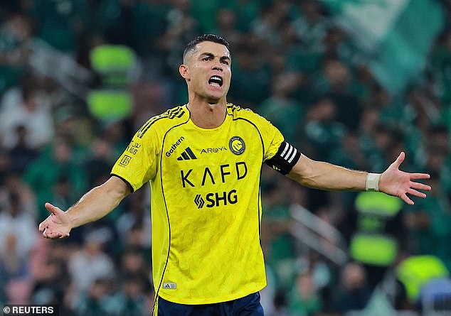 La huelga de Cristiano Ronaldo en Al Nassr ha terminado: la superestrella se unió al equipo para el partido de este fin de semana después de una tensión con los jefes del fútbol saudita