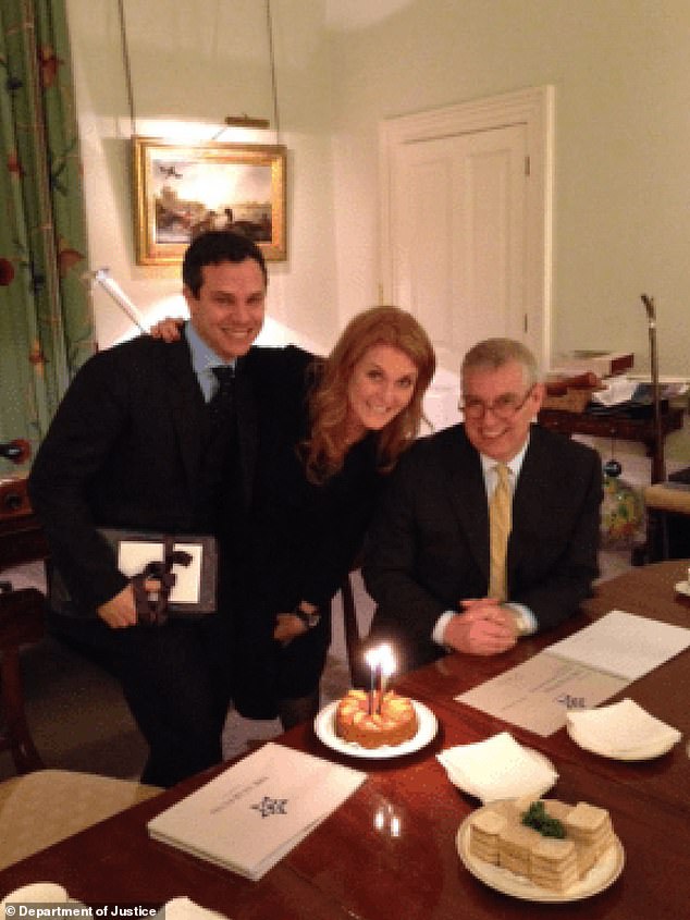 ¿Quién es el misterioso empresario alemán nombrado en los 7.461 archivos de Epstein?