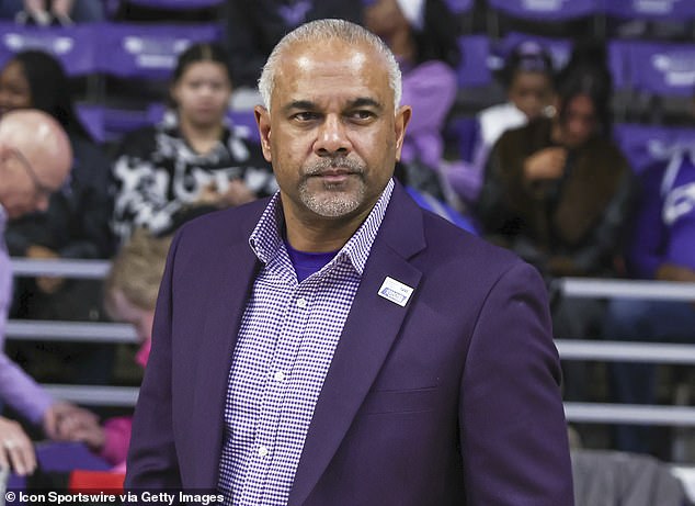 Jerome Tang despedido por Kansas State ‘sin causa’ después de atacar a jugadores después de que estalló una disputa contractual de $ 19 millones