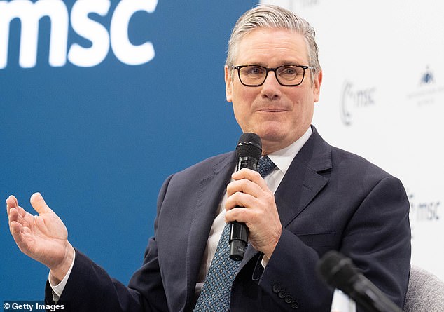 La Oficina del Gabinete investigará las denuncias de que un grupo de expertos vinculado al Partido Laborista pagó para investigar a los periodistas que informaban sobre sus “donaciones secretas”