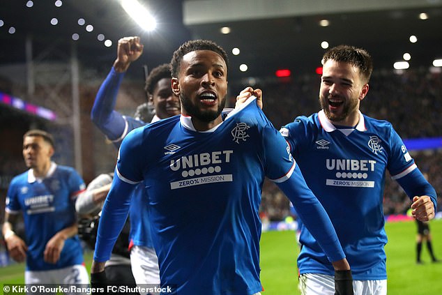 El héroe del hat-trick, Youssef Chermiti, está lleno de confianza en las posibilidades de título del Rangers después de la victoria sobre el Hearts en Ibrox.
