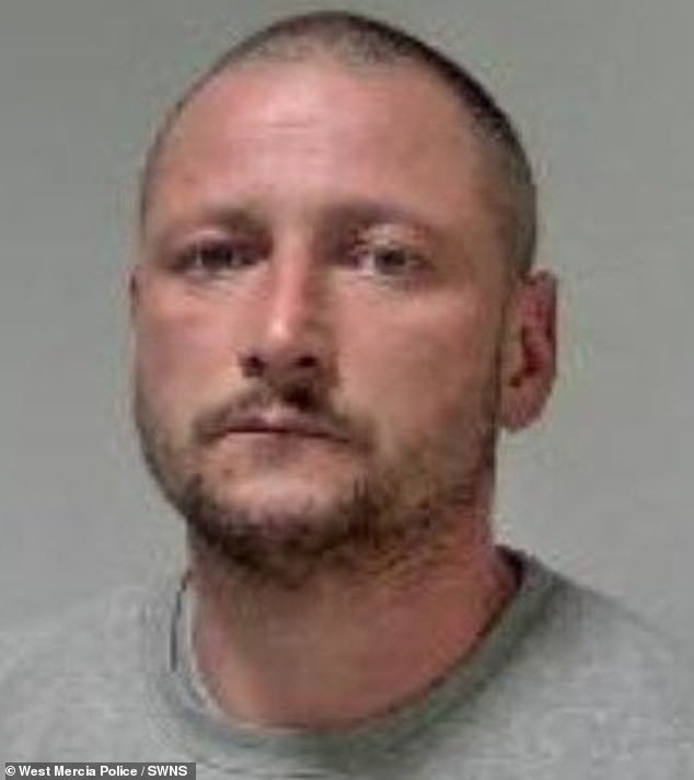 Un conductor ebrio momentáneamente imprudente, de 37 años, que fue filmado a 130 km/h antes de matar a su amigo en un accidente de BMW, ha sido encarcelado por más de 10 años.