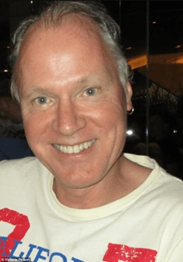 El misterio se profundiza cuando la búsqueda del padre australiano Brendan Breen no asiste al funeral de su hija