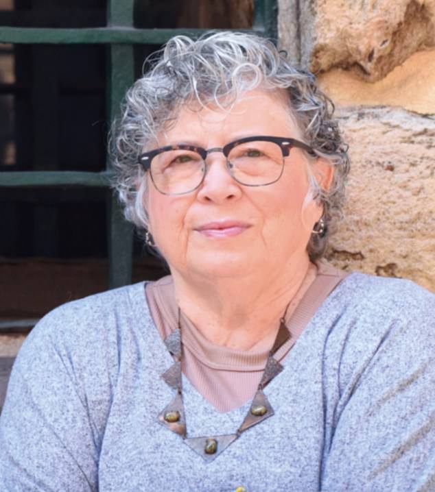 Dejé salir de prisión a mi joven amante por amor rojo, y conocí su destino al lado de mi marido: leer sus inolvidables lecciones y mi mensaje a cada esposa insatisfecha.