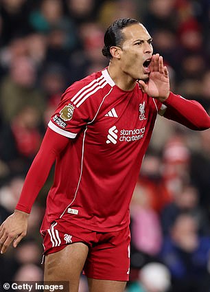 El venerado dúo del Man United, John Terry o Virgil van Dijk: después de que la estrella del Chelsea respondiera a las afirmaciones de que el capitán del Liverpool es el mejor defensor de la Premier League de todos los tiempos, nuestros expertos revelan su elección, pero ¿quién saldrá mejor?