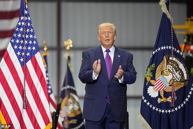 Trump anunció que publicaría archivos secretos del gobierno sobre extraterrestres y ovnis