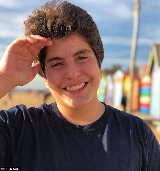 Se revela la causa de la muerte del adolescente: cinco años después de que comió un plato de burrito de Deliveroo y comenzó a sentirse mareado.