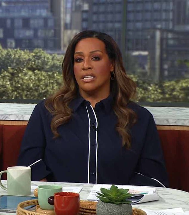 Alison Hammond fue criticada por otro error mientras hablaba del arresto de Andrew Mountbatten-Windsor en This Morning, y los espectadores indignados dijeron: “¡Esto es horrible, está completamente fuera de su alcance!”.