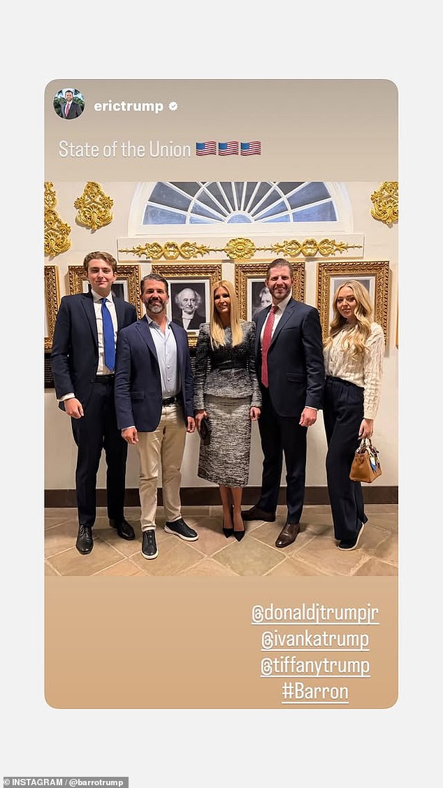 Barron Trump hace una elección de moda peculiar en una actuación impactante en SOTU