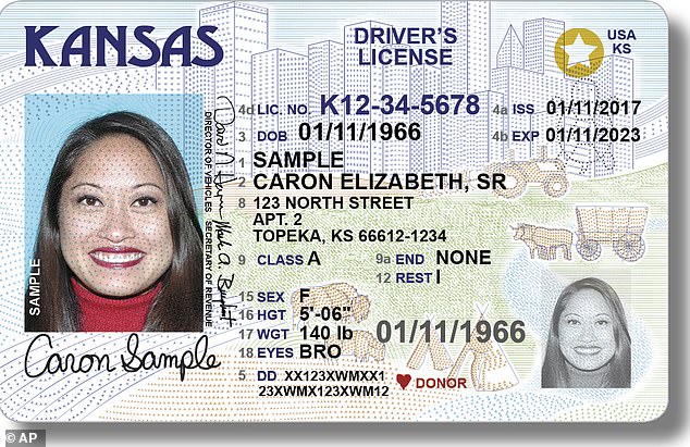 Estado gobernado por el Partido Republicano revoca las licencias de conducir de sus ciudadanos transgénero