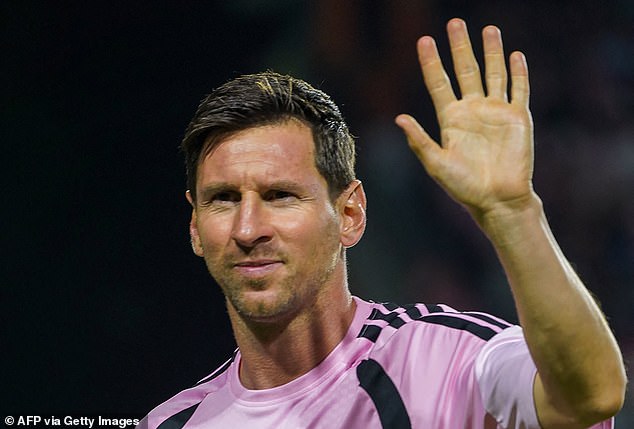 Lionel Messi finalmente pudo visitar la Casa Blanca y reunirse con Trump por primera vez después de rechazar a Biden el año pasado.