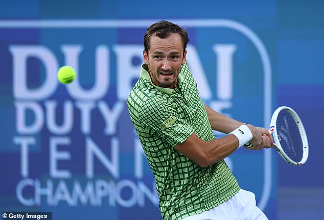 Las estrellas del tenis están varadas en Dubai, donde los organizadores del torneo les han proporcionado refugio adicional mientras intentan desesperadamente escapar de los ataques con misiles iraníes.