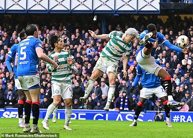 Los corazones son los únicos ganadores y las medias tintas dejan borrachos a los rivales de Old Firm en la carrera por el título de la Premiership