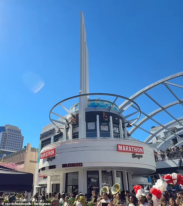 El tiroteo fatal ocurrió afuera de la gran inauguración de la hamburguesería del fallecido rapero Nipsey Husley.