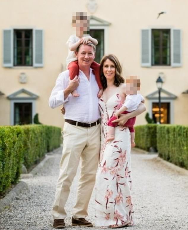 Maid from Hell: La increíble historia completa de una ama de llaves que aterroriza a los ricos… y a la familia en busca de respuestas sobre la misteriosa muerte de su amo