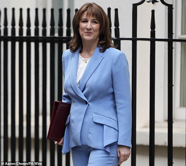 Alex Brummer: La crisis de Irán es la mayor prueba para la canciller. Pero ella no lo reconoció.