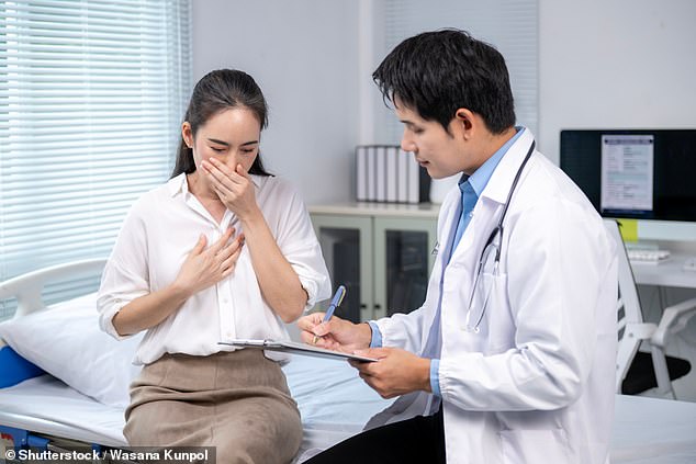 El NHS está fallando a las mujeres y las niñas en cada etapa al cerrar centros de salud dedicados, dicen los parlamentarios