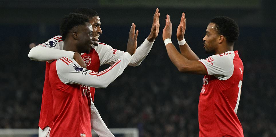 Brighton vs Arsenal – Premier League EN VIVO: Último resultado y actualizaciones después del regalo de Bart Verbruggen Los Gunners lideran temprano a través de Bukayo Saka, Antoine Semenyo le da la ventaja al Man City contra Nottingham Forest, Joao Pedro iguala el marcador contra Chelsea contra Aston Villa