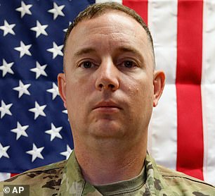 El Pentágono ha identificado a dos soldados más entre los seis muertos en el ataque con aviones no tripulados de Kuwait.