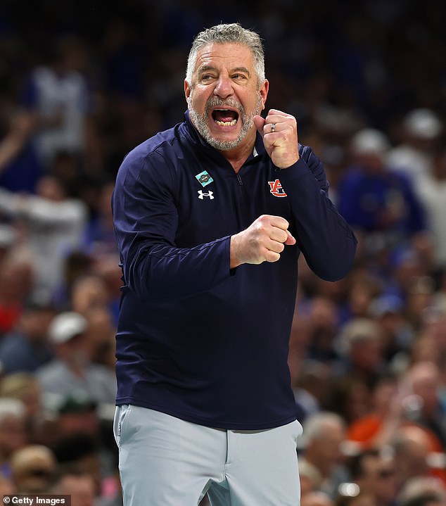 Bruce Pearl se declara culpable de nepotismo después de ayudar a su hijo a reemplazarlo como entrenador de baloncesto de Auburn