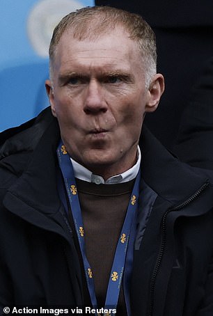 ¿Es ESTA la razón por la que Paul Scholes está tan interesado en su antiguo compañero de banda Michael Carrick? Surgen comentarios históricos de una leyenda del Man United sobre la deslealtad del actual entrenador, a quien llama “mierda”.