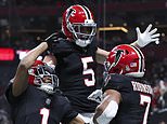 Equipos de la NFL en alerta mientras los Atlanta Falcons liberan a Darnell Mooney en un movimiento sorprendente