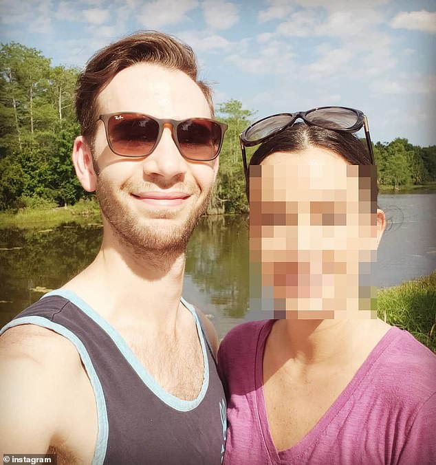 El soltero amargado que se suicidó después de intentar convertir el chatbot de Google en su esposa tiene antecedentes penales inquietantes