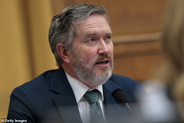 El Congreso anula el golpe beligerante y le da a Trump rienda suelta sobre Irán