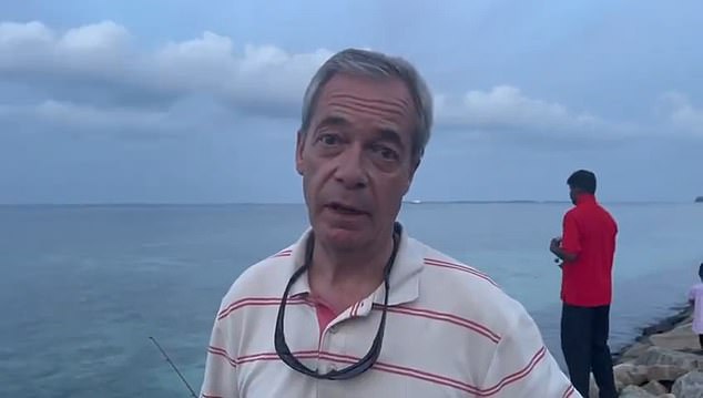 Nigel Farage presionó a Estados Unidos para que descartara el acuerdo de rendición de las Islas Chagos del Partido Laborista mientras visitaba la finca Mar-a-Lago de Donald Trump en Florida.