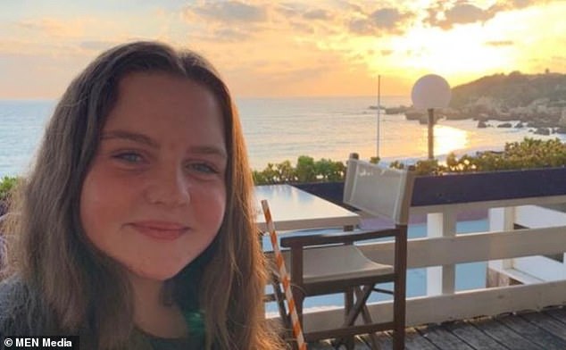 Advertencia del forense después de que un escolar de 14 años “en forma y sano” muriera días después de sufrir “dolores de estómago”