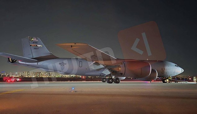 El número de muertos en la guerra de Trump contra Irán aumentó a 13 después de que toda la tripulación de un avión de reabastecimiento de combustible estadounidense muriera en el accidente.