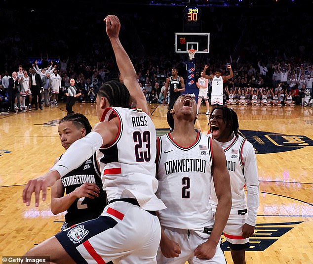 UConn maneja fácilmente Georgetown y prepara una pelea por el título del Big East con su rival St. John’s