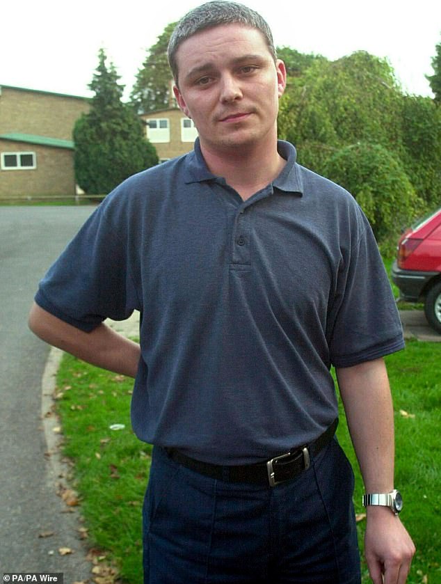 Peter Hitchens: Los liberales de moda han querido mantener vivo a Ian Huntley durante años. Y me tachan de bárbaro por defender la pena de muerte para asesinos brutales como él