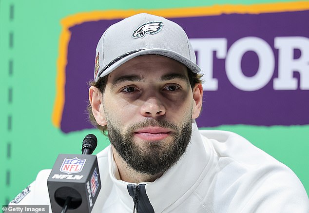 Los Philadelphia Eagles firmaron al ganador del Super Bowl, Dallas Goedert, con un contrato de un año