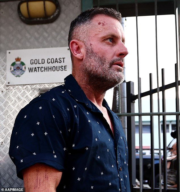 La familia de la estrella de la NRL rompe el silencio sobre sus problemas de adicción después de que el tribunal le ordenara someterse a rehabilitación por presuntos delitos de violencia doméstica “profundamente inquietantes”.