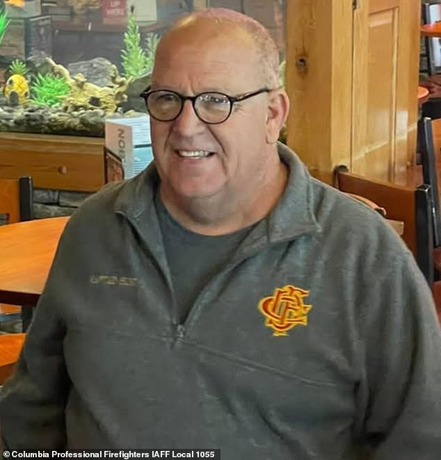 Después de que se revela el nombre del hombre que murió en el horrible accidente de World of Outlaws en Texas, salen a la luz detalles dolorosos