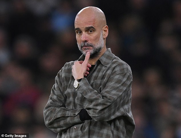 Revelado: ¿Cuándo decidirá Pep Guardiola el futuro del Manchester City y qué pistas da sobre si este es realmente el final mientras el City considera posibles sucesores, escribe JACK GAUGHAN?