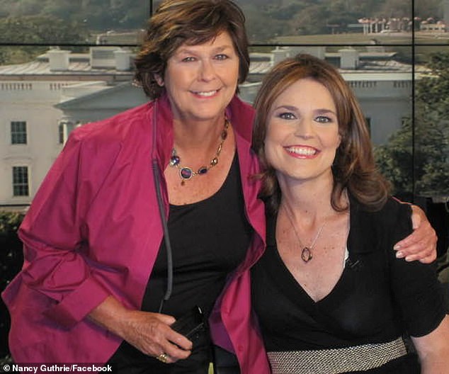 Las últimas imágenes de las apariciones de Nancy Guthrie fueron proporcionadas al FBI el día de su desaparición.