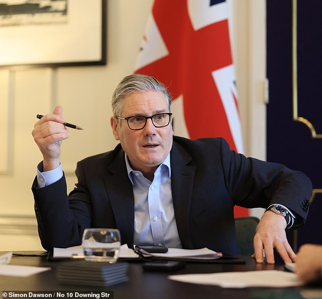 Líderes sindicales dicen que Stormer estará “acabado” si las elecciones de mayo eliminan al Partido Laborista