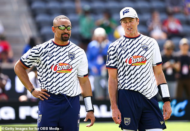 Las estrellas de la NFL Logan Paul obtienen un rápido vistazo a la realidad contra el equipo de EE. UU. en el partido de fútbol insignia de Tom Brady