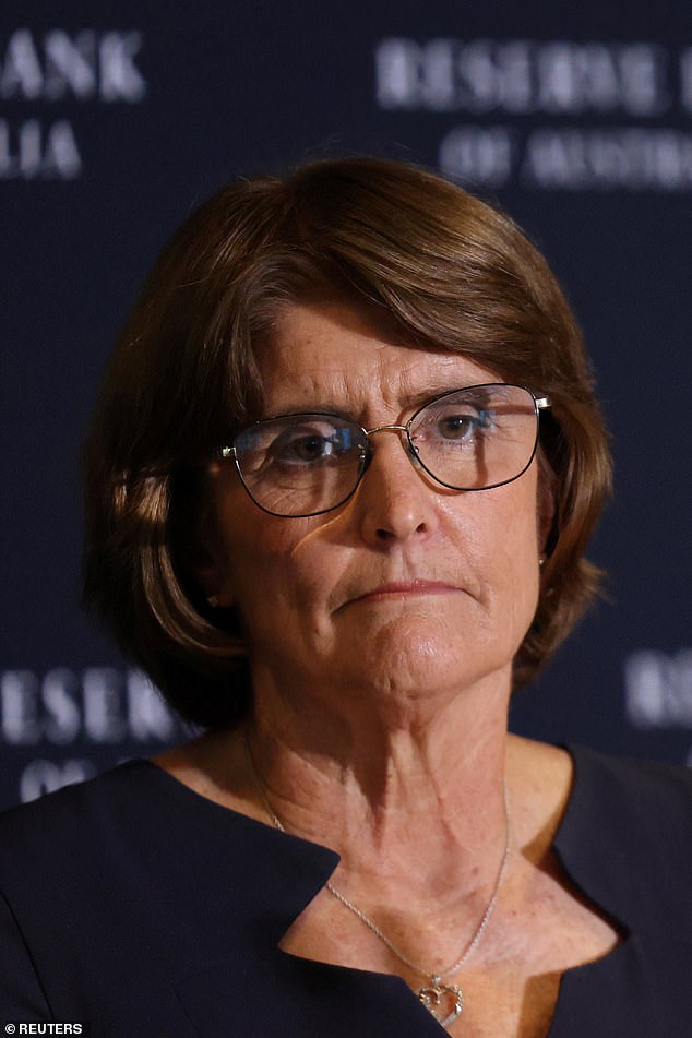 La gobernadora del RBA, Michelle Bullock, compra una casa de 2 millones de dólares en una ciudad costera el mismo día que el australiano se enfrenta a una subida de tipos: “Disfruta del lujo que te mereces”