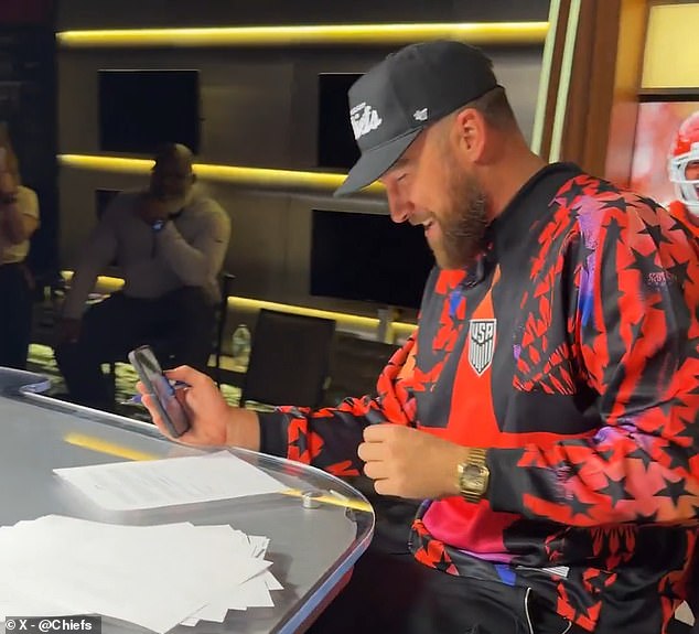 Travis Kelce recibe ‘felicitaciones’ sorpresa de Patrick Mahomes tras firmar un nuevo contrato de 57 millones de dólares con los Chiefs