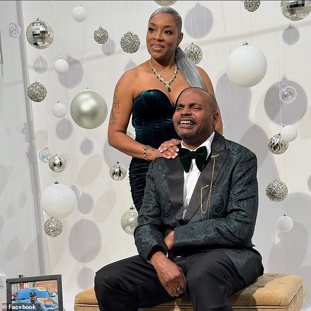 Un hombre de Kentucky es acusado de matar a tiros a su esposa después de que ella le pidió que la ayudara a limpiar su casa.