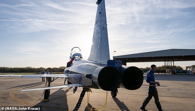 Empleados extraordinarios y el interior de los emocionantes vuelos ‘Top Gun’ pilotados por el jefe de la NASA, Jared Isaacman, para celebrar el 250 cumpleaños de Estados Unidos.