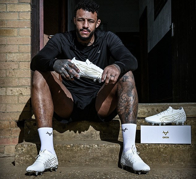 ENTREVISTA CON COURTNEY LAWES: Los jugadores de Inglaterra en transición nunca han experimentado la adversidad como yo… muchos de ellos necesitan una patada en el trasero