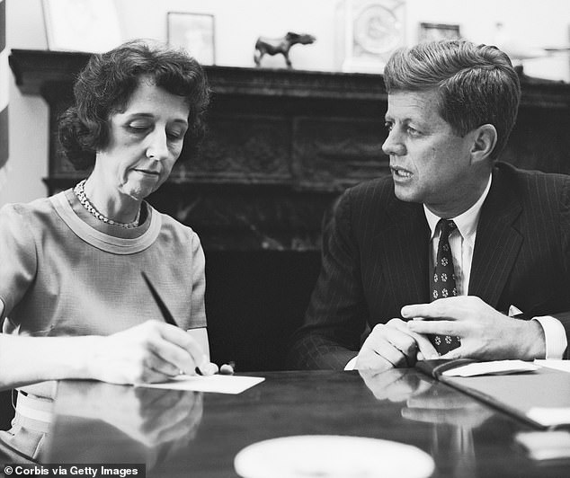 El secretario personal de JFK escribió un explosivo memorando oculto afirmando haber sido asesinado en una conspiración secreta del gobierno de Estados Unidos.