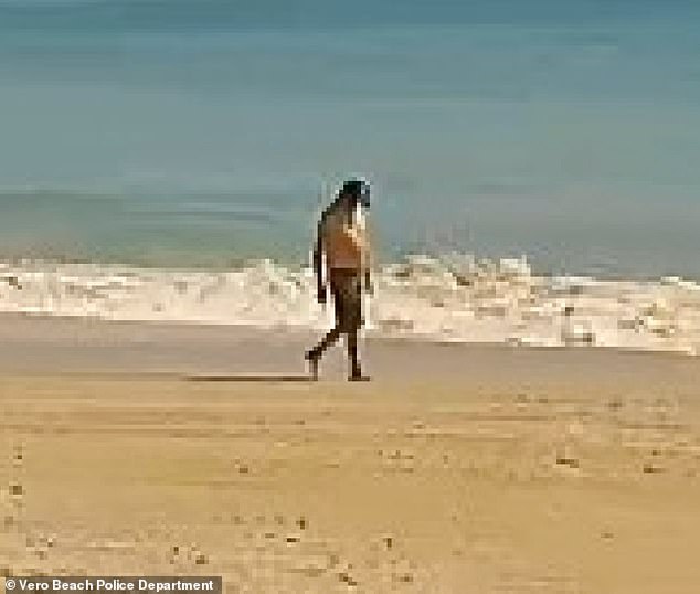 IMAGEN: El marido ‘asesino’ abandonado mató a tiros a su esposa y a su amante en una playa de Florida en un ataque de celos… la policía advierte que todavía está prófugo y que puede estar armado