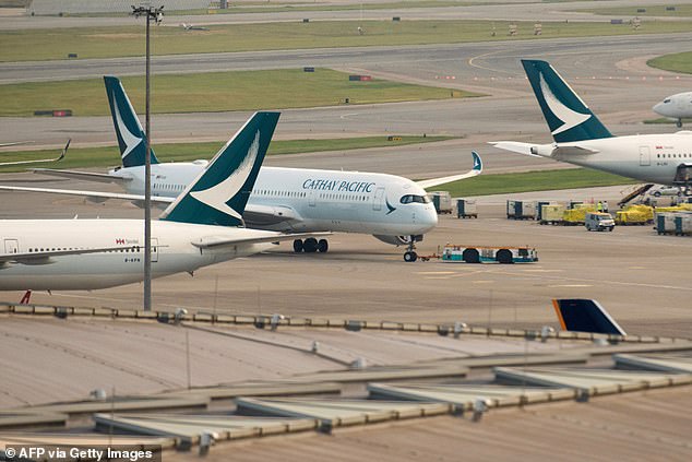 Los viajeros australianos recibieron un recargo por combustible de 800 dólares cuando una importante aerolínea lanzó nuevas tarifas sorprendentes, lo que empeoró con la fecha límite de China.