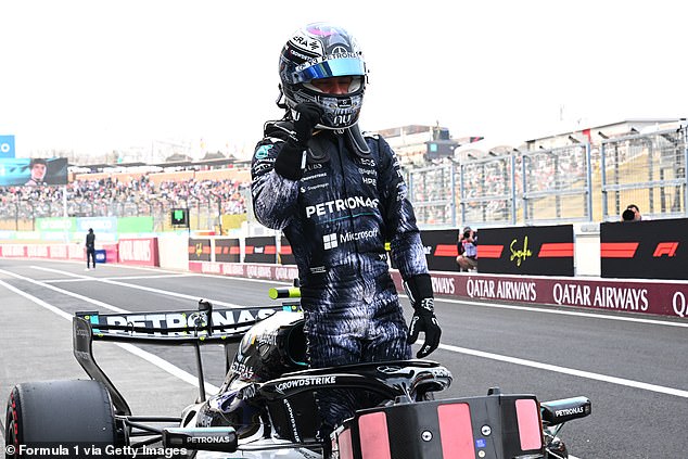 El angustiado George Russell busca respuestas a más problemas del coche, mientras que su compañero de equipo en Mercedes, Kimi Antonelli, vuelve a conseguir la pole position en Suzuka.